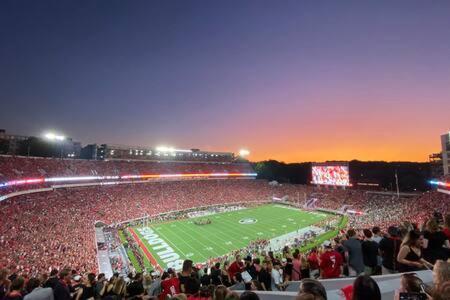 The Executive Loft - Walk To Sanford Stadium Athens Exterior photo